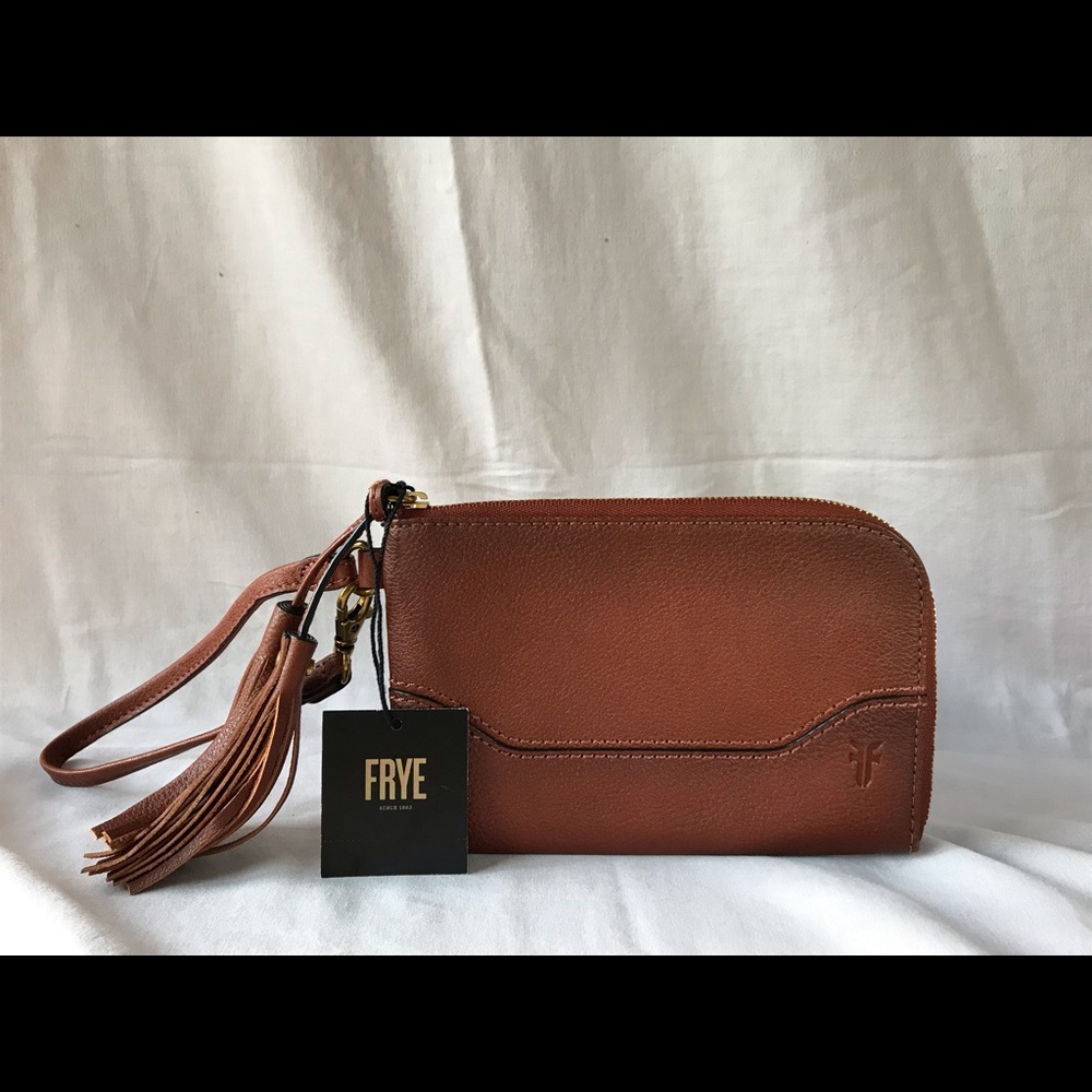 FRYE Paige Wristlet